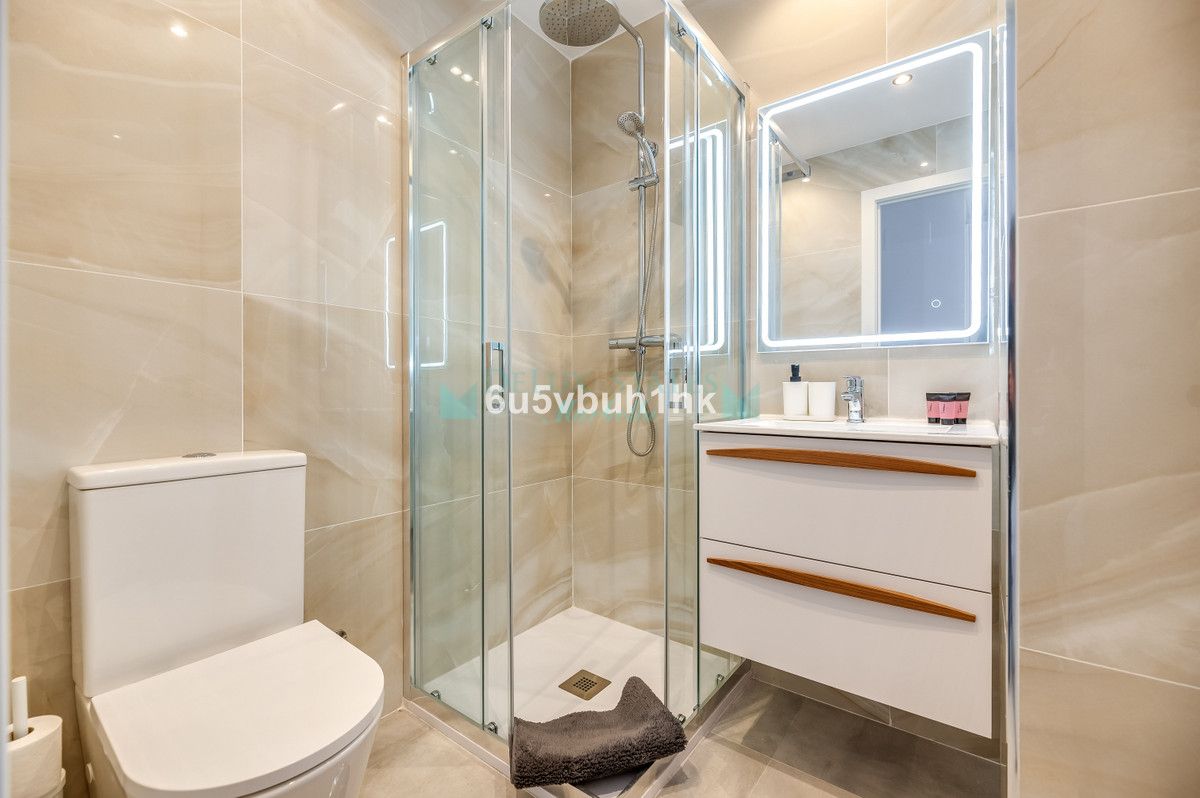 Apartamento en venta en Estepona