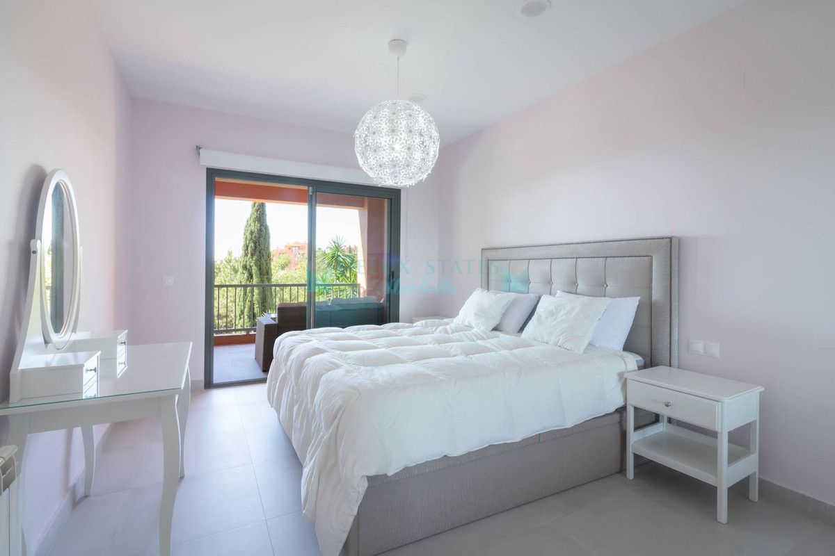 Apartamento en venta en Los Flamingos, Benahavis