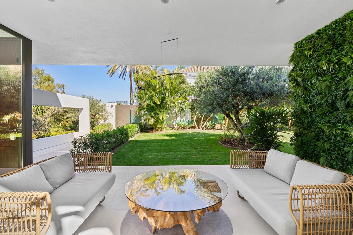 Villa for rent in Benahavis