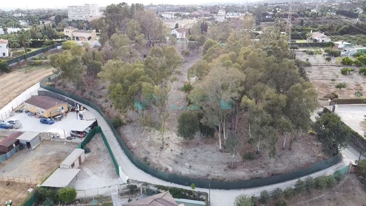 Plot for sale in Estepona