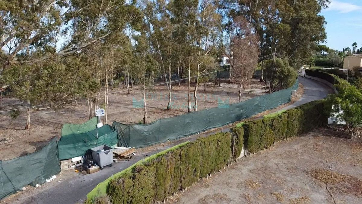 Plot for sale in Estepona