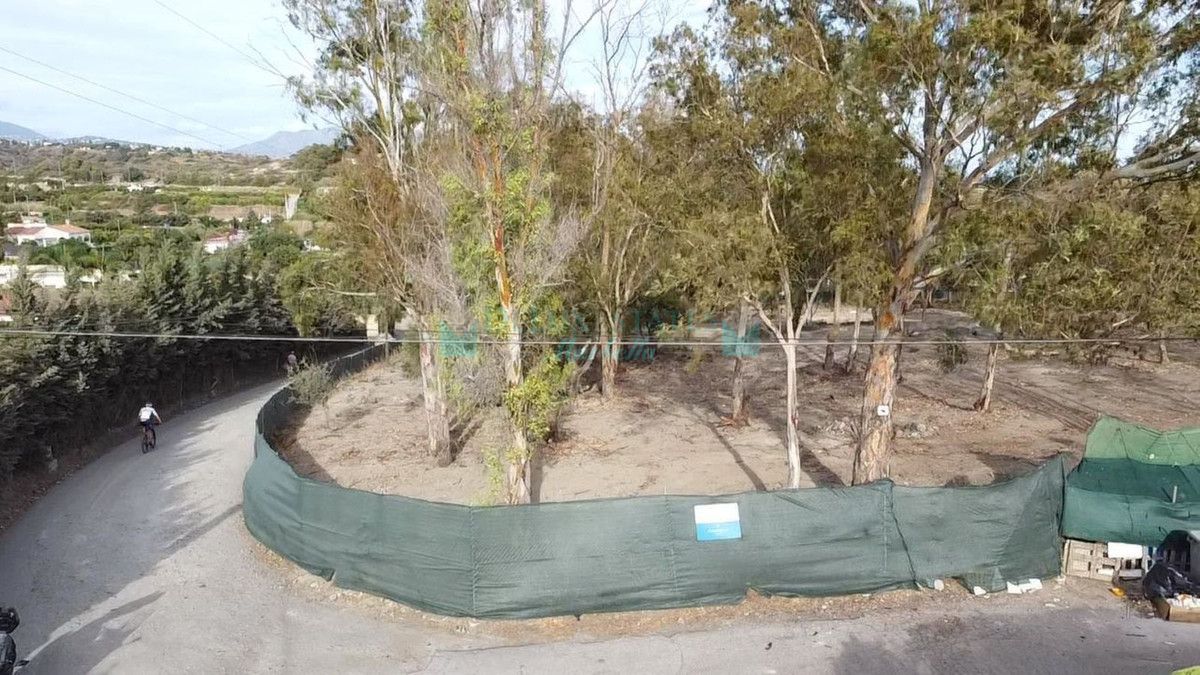 Plot for sale in Estepona