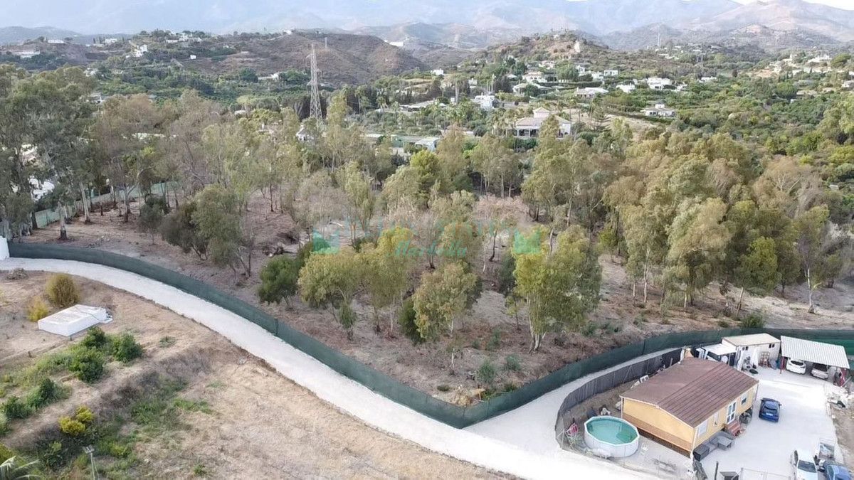 Plot for sale in Estepona