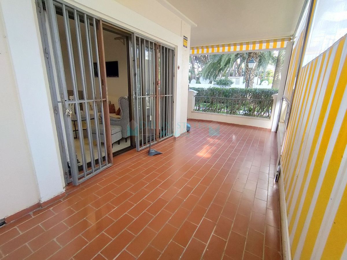 Ground Floor Apartment for sale in Marbella - Puerto Banus