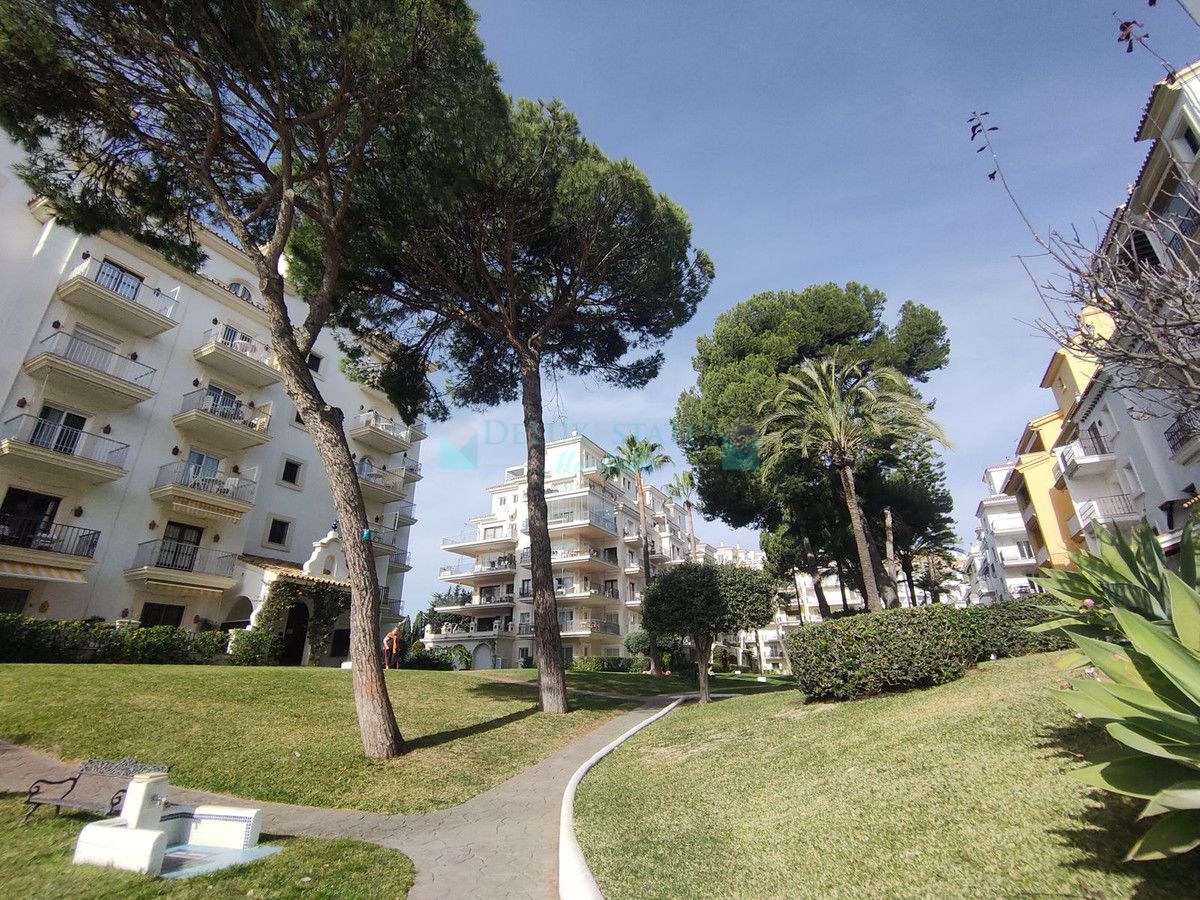 Ground Floor Apartment for sale in Marbella - Puerto Banus