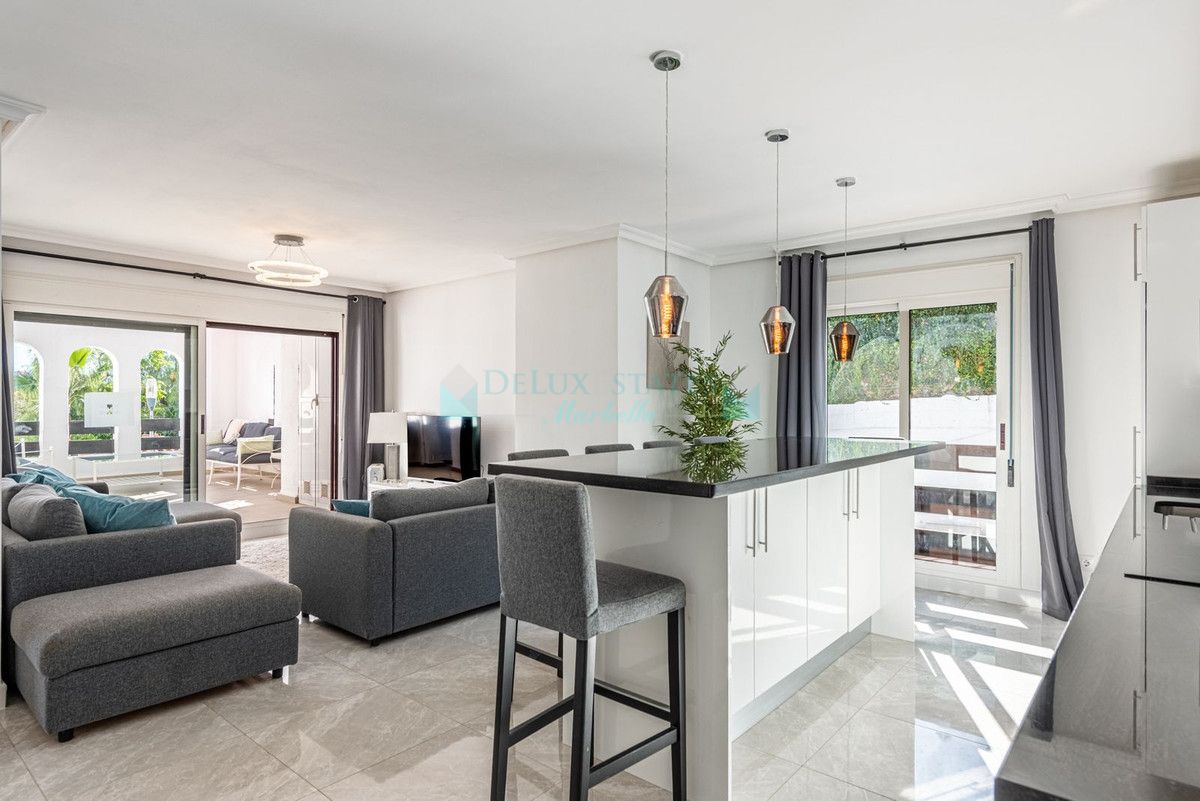 Apartment for sale in Nueva Andalucia