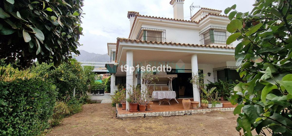 Villa for sale in Marbella