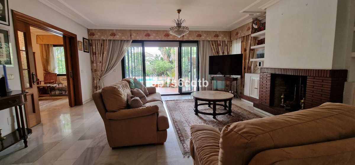 Villa for sale in Marbella