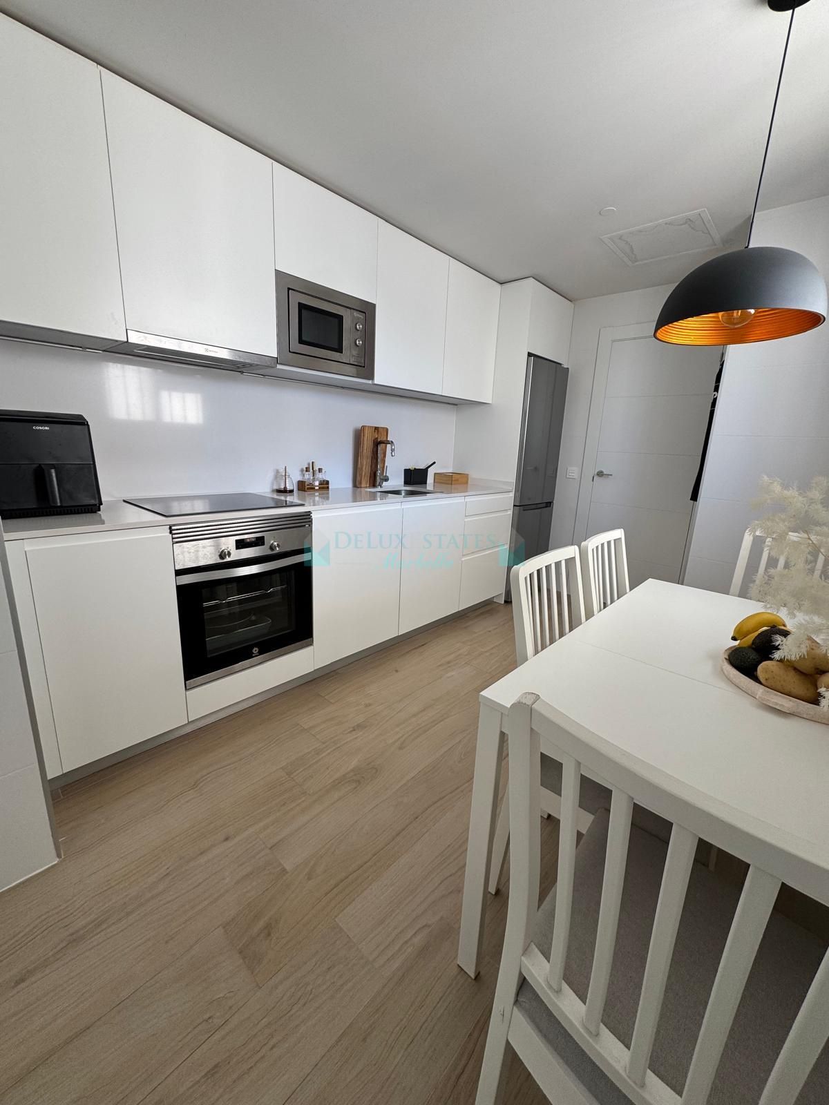 Ático en alquiler en Nueva Andalucia