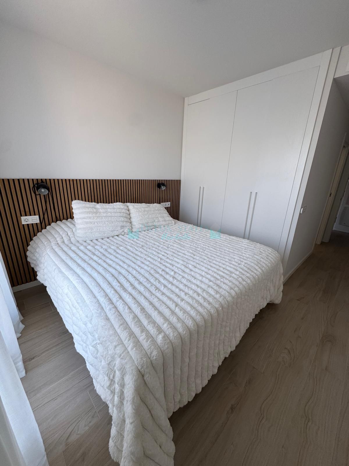 Ático en alquiler en Nueva Andalucia