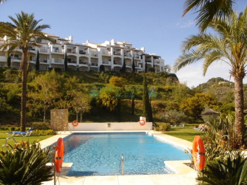 Apartment for sale in La Quinta, Benahavis