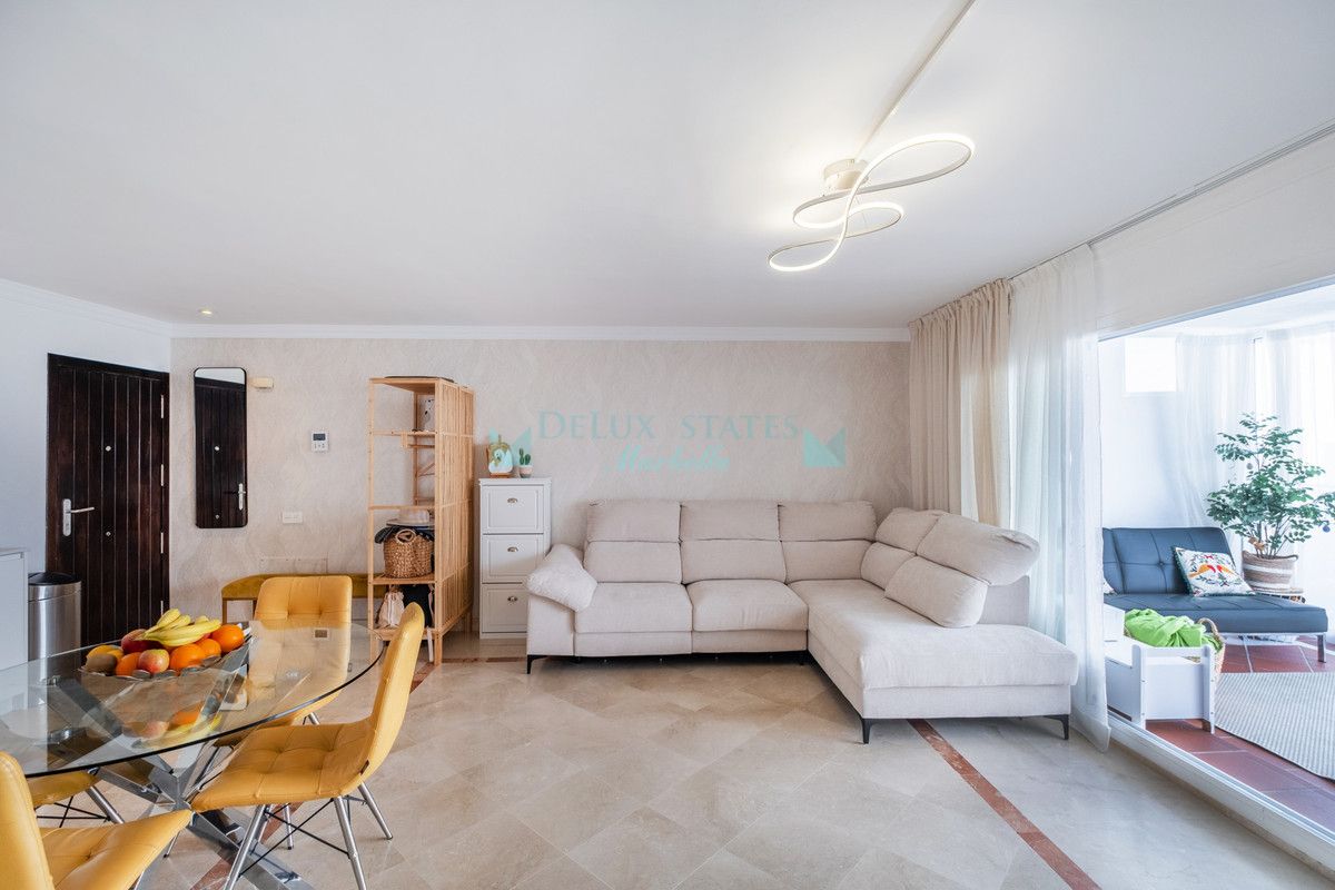 Ground Floor Apartment for sale in Benahavis