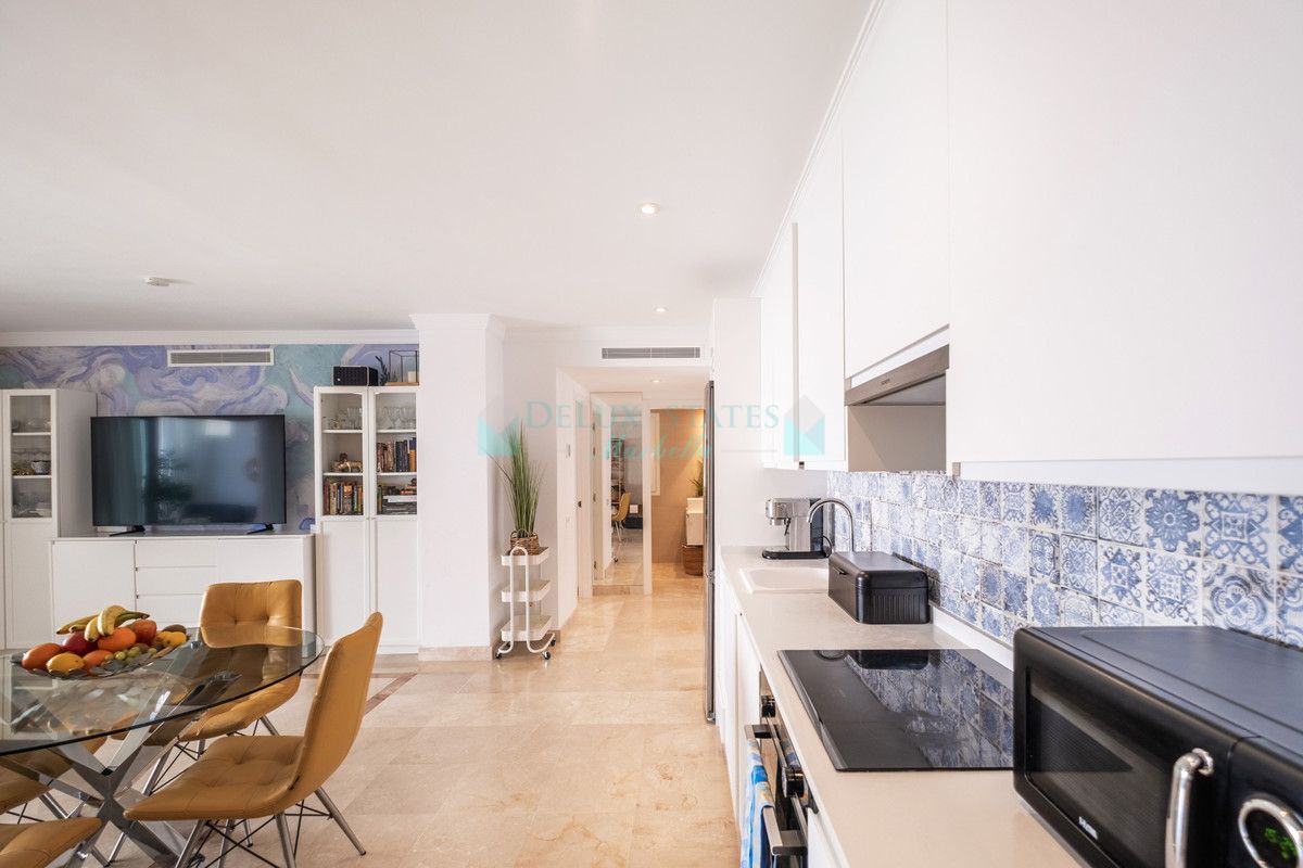 Ground Floor Apartment for sale in Benahavis
