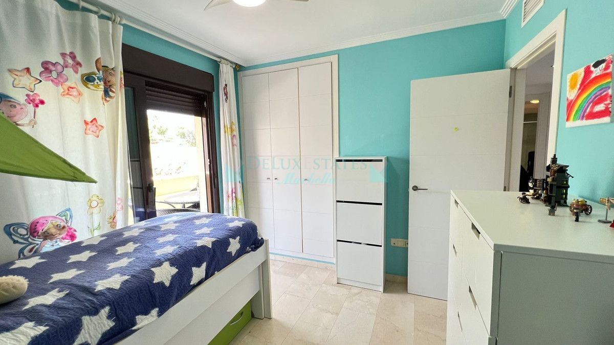 Apartment for sale in Estepona