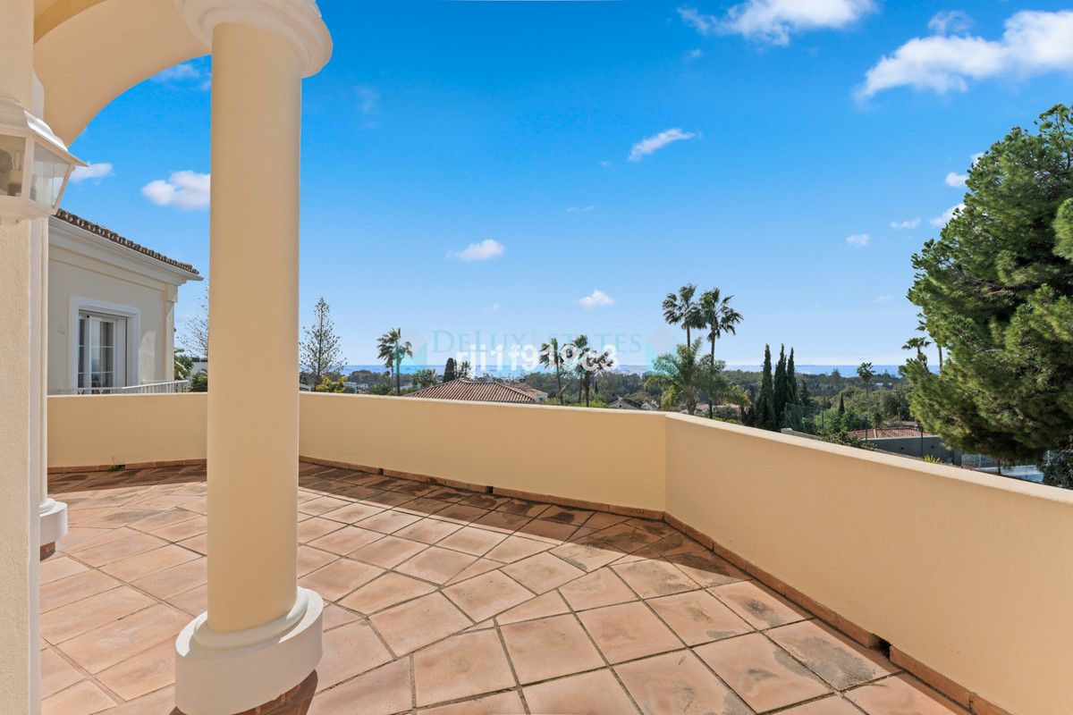 Villa for sale in Elviria, Marbella East