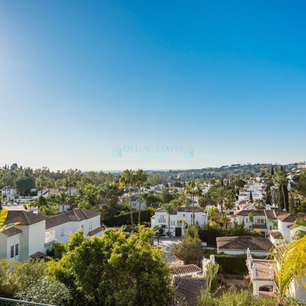 Ground Floor Apartment for sale in Nueva Andalucia