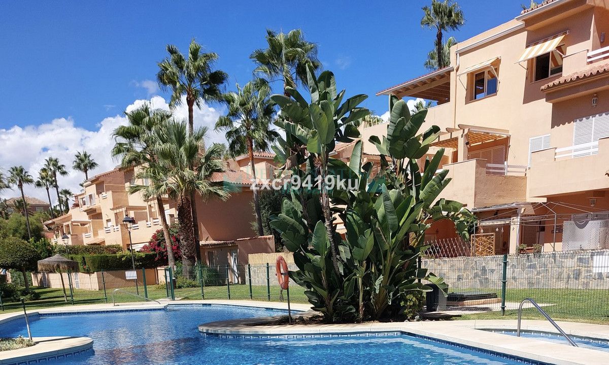 Ground Floor Apartment for sale in Carib Playa, Marbella East