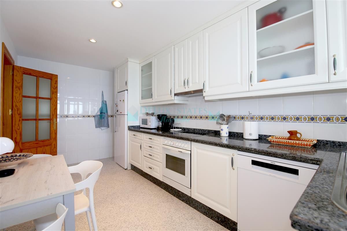 Apartment for rent in Estepona