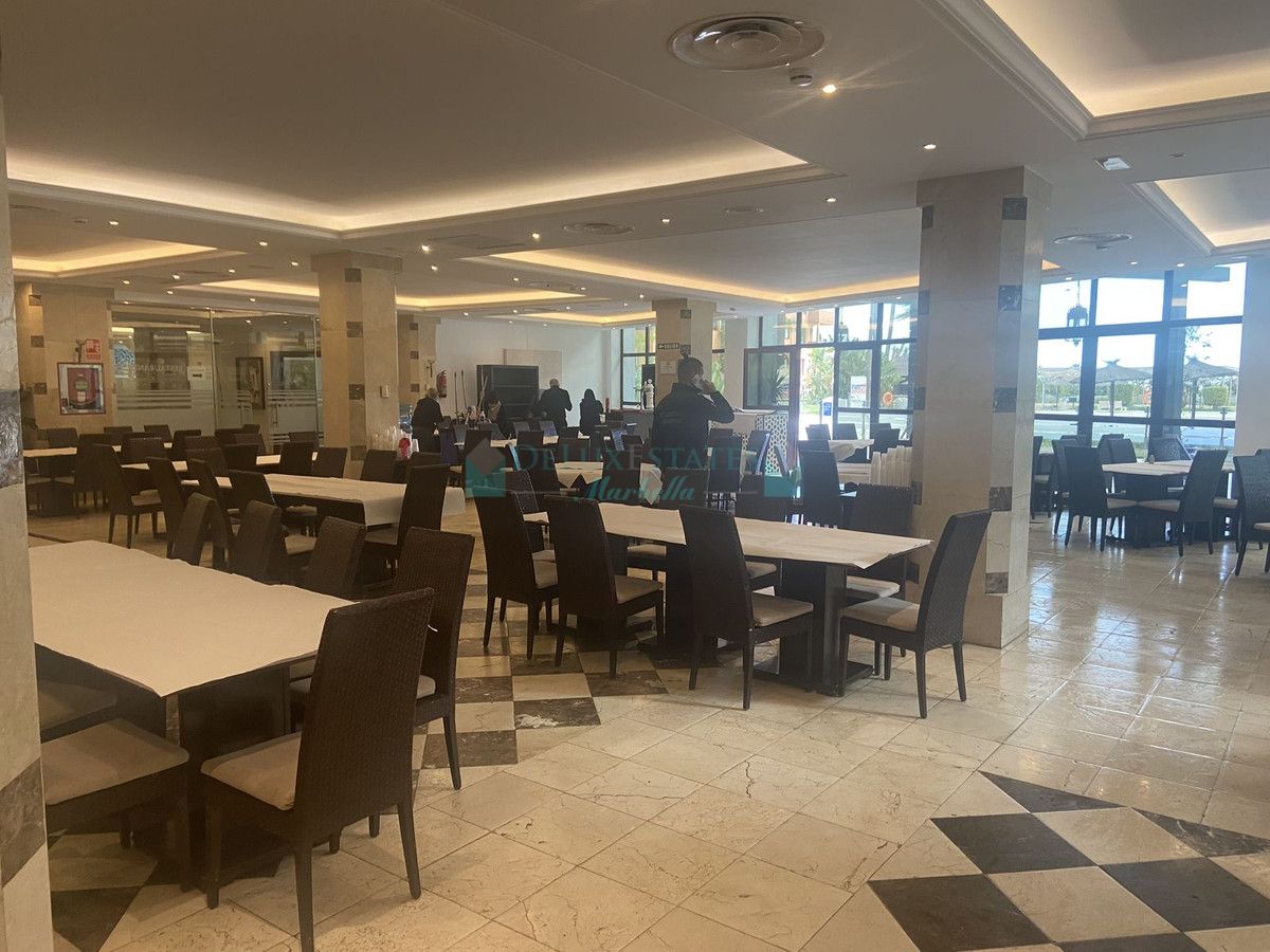 Apartment for sale in Benahavis