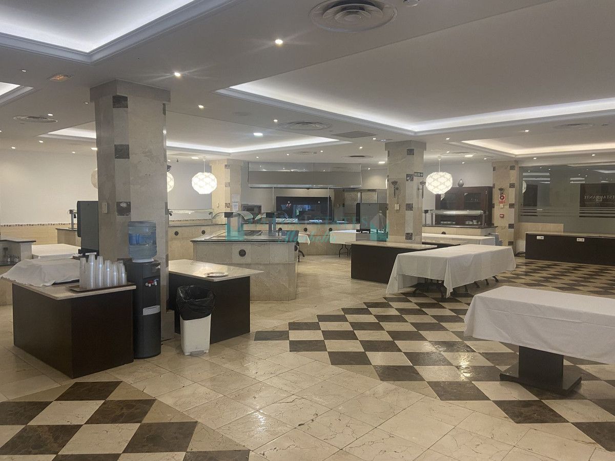 Apartment for sale in Benahavis