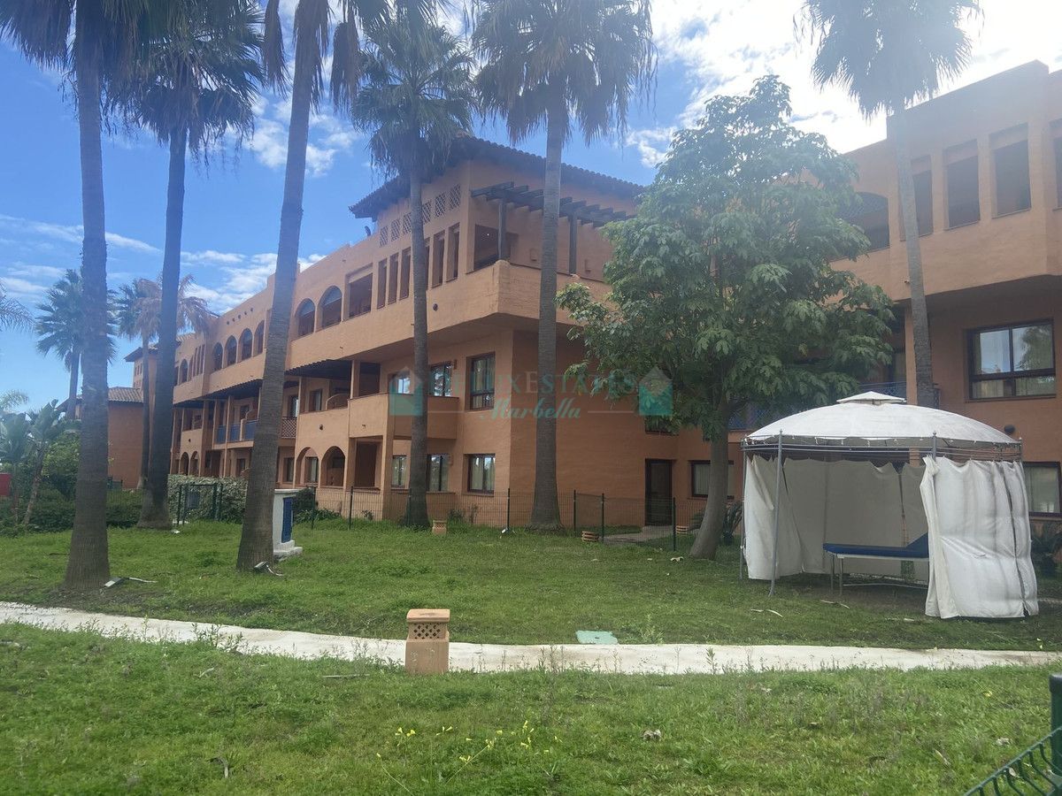 Apartment for sale in Benahavis