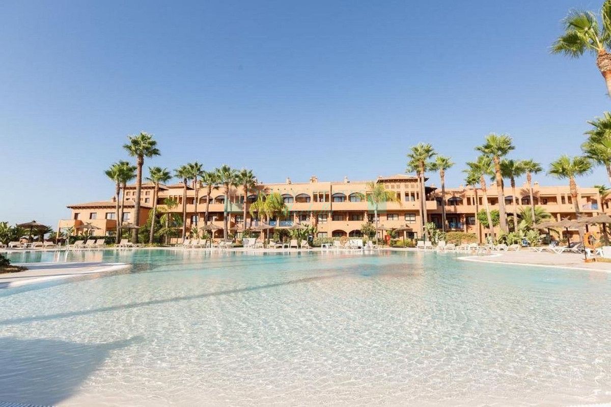 Apartment for sale in Benahavis