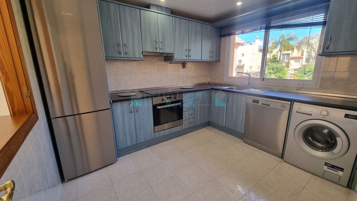 Adosado en venta en Nueva Andalucia
