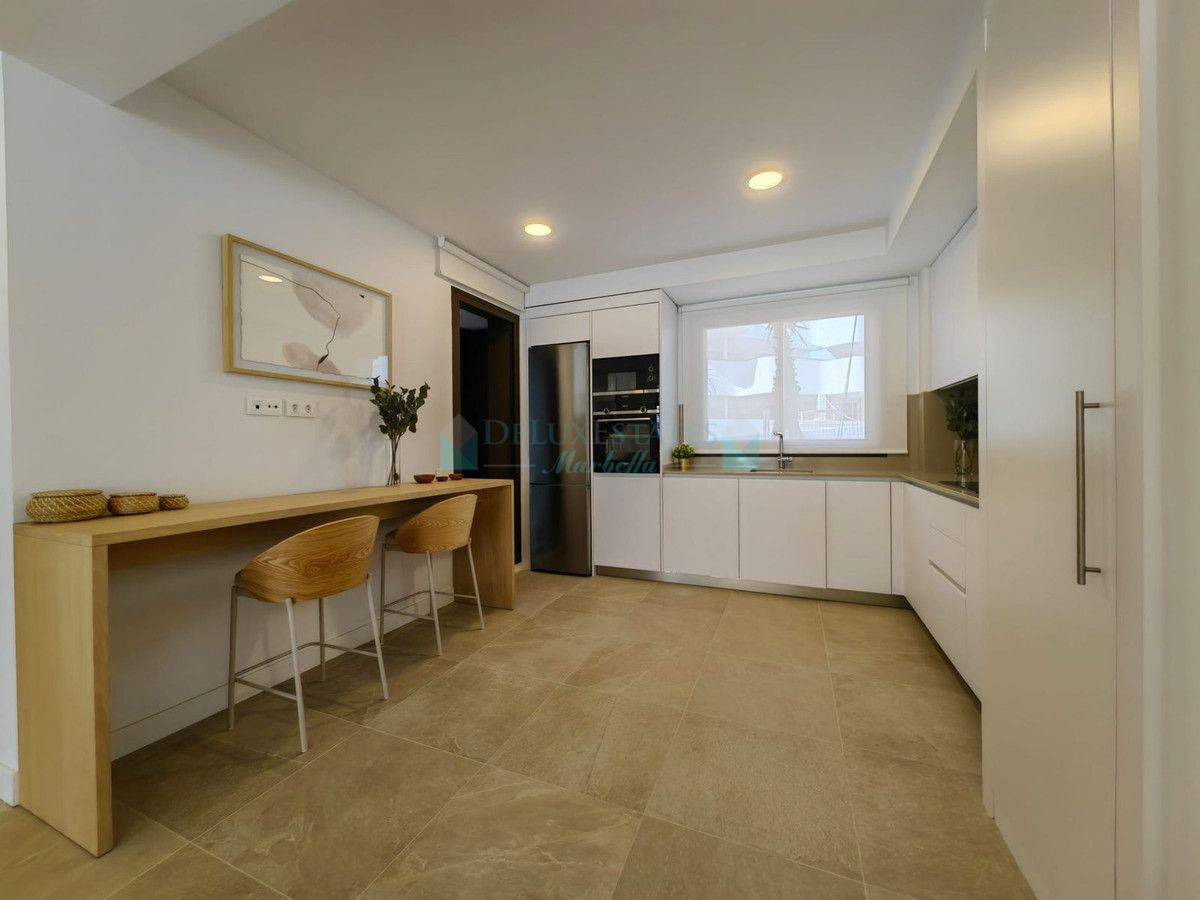 Ground Floor Apartment for sale in Estepona