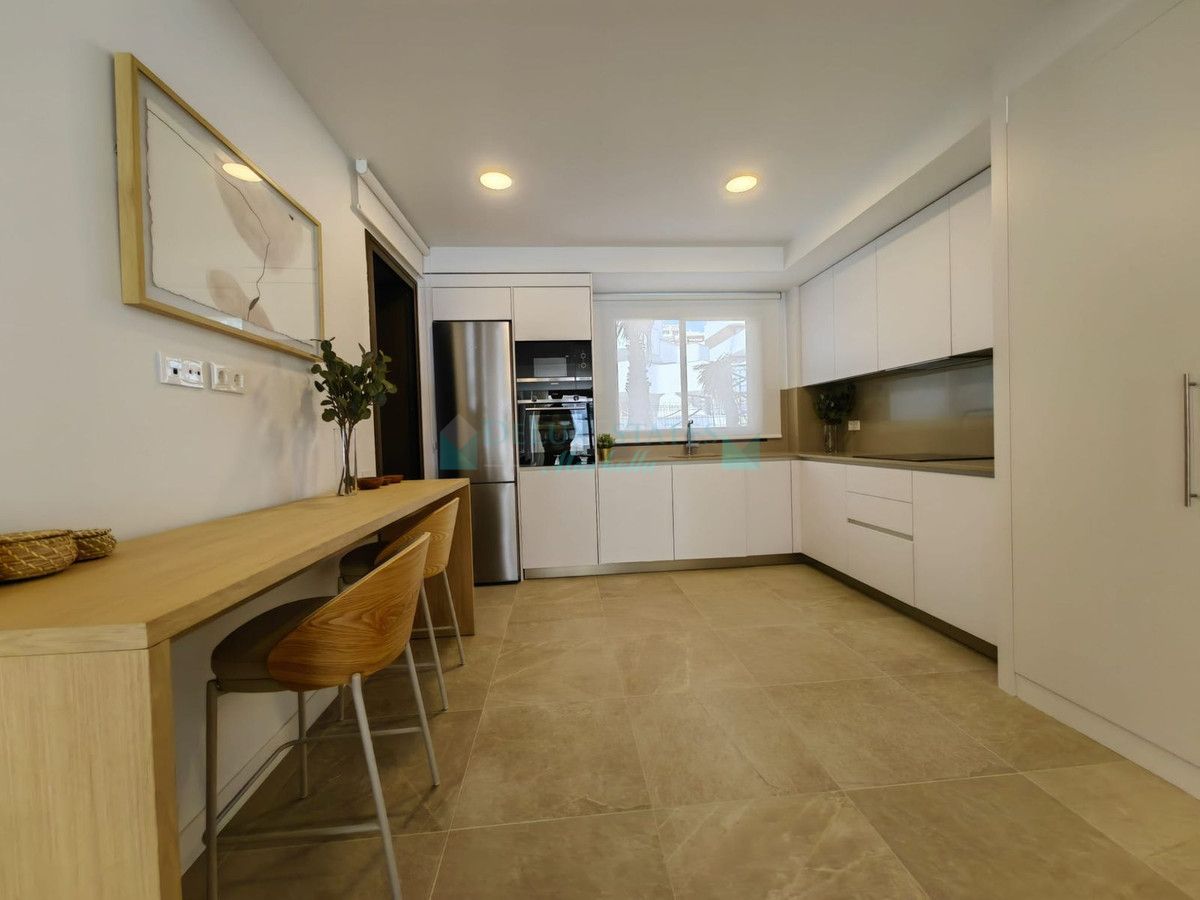 Ground Floor Apartment for sale in Estepona