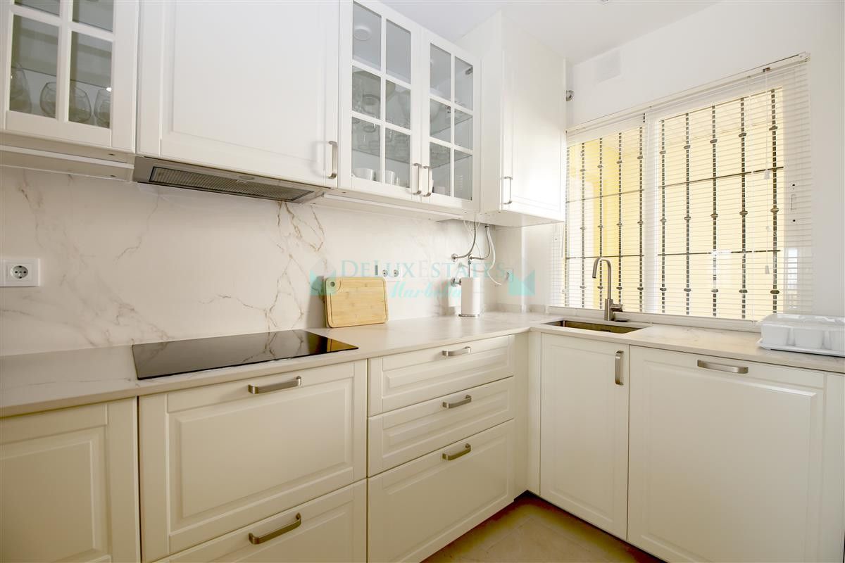 Apartment for rent in Estepona