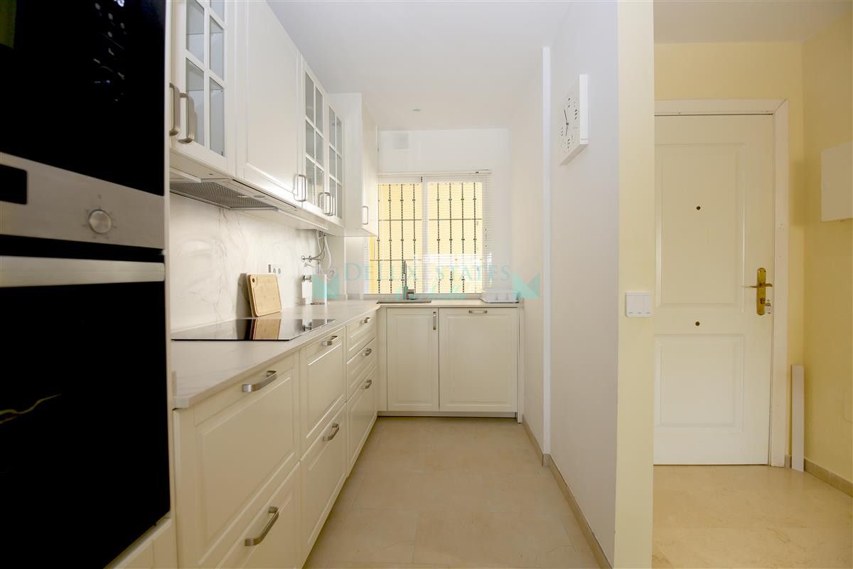 Apartment for rent in Estepona