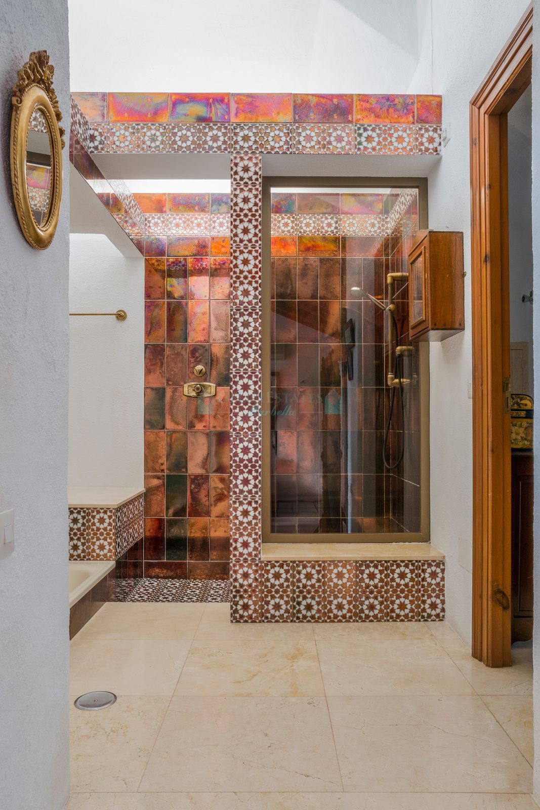 Villa for sale in Estepona
