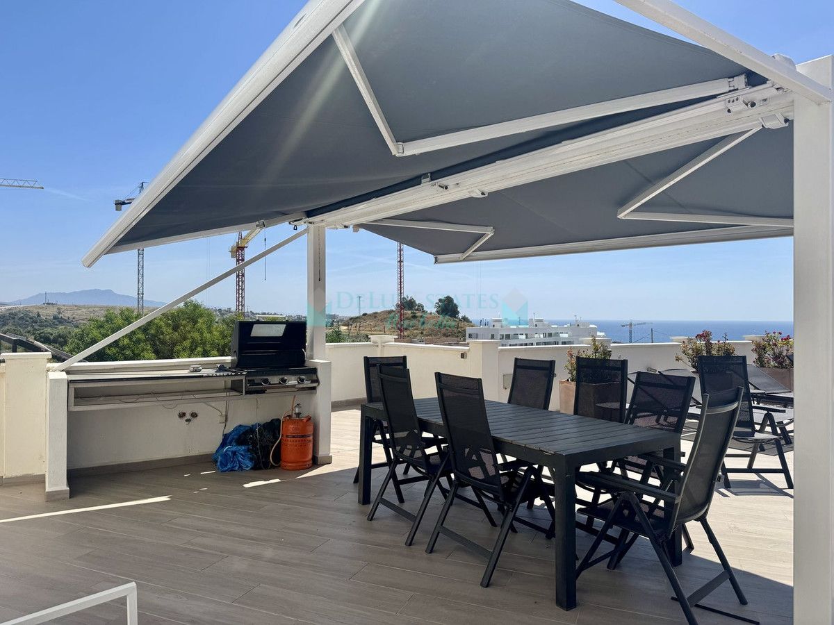 Villa for sale in Estepona