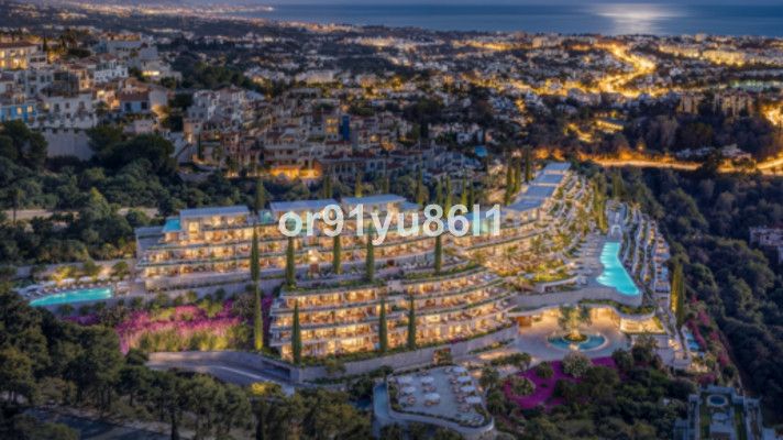 Apartamento Planta Baja en venta en Benahavis