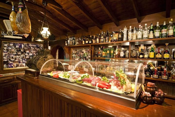 Restaurant for sale in Nueva Andalucia