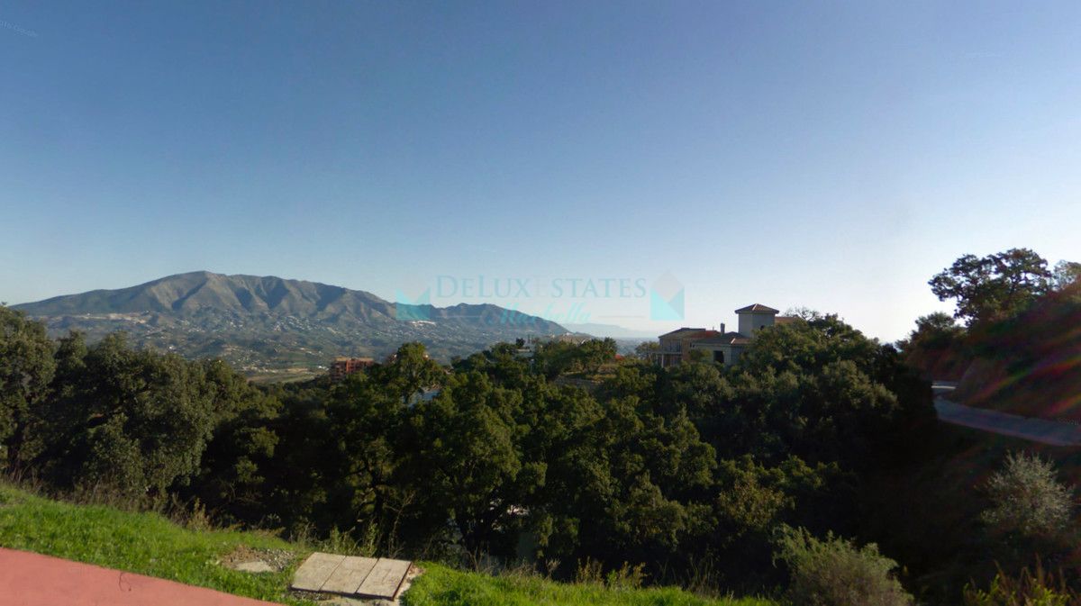 Residential Plot for sale in La Mairena, Marbella East