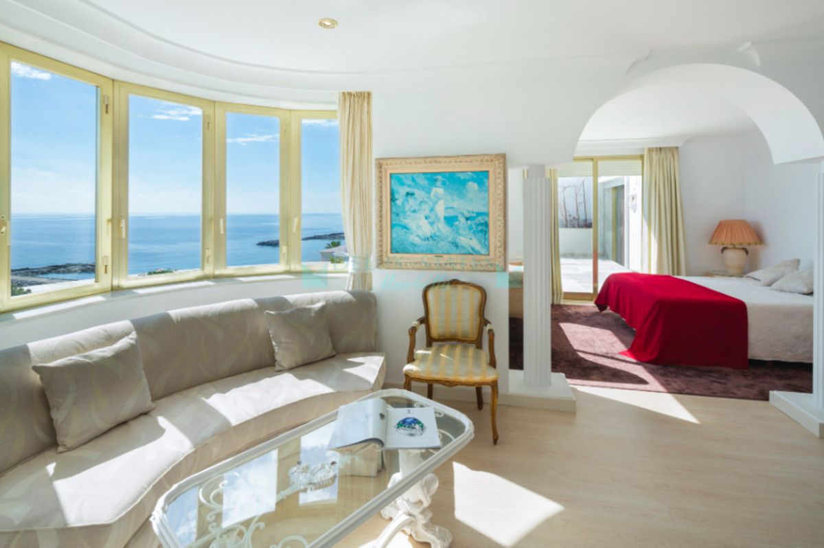Penthouse for sale in Marbella - Puerto Banus