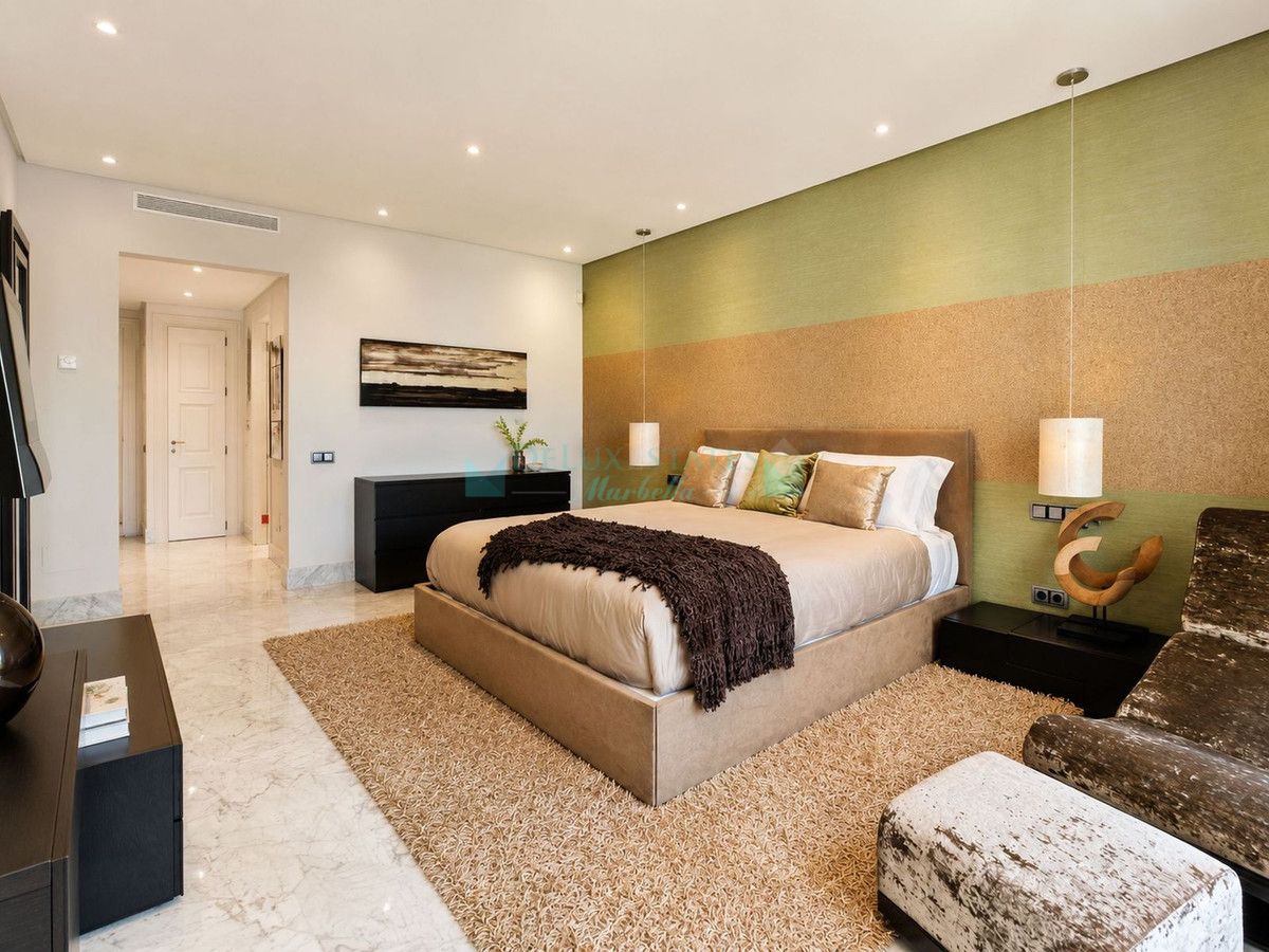 Apartamento en venta en Los Monteros, Marbella Este