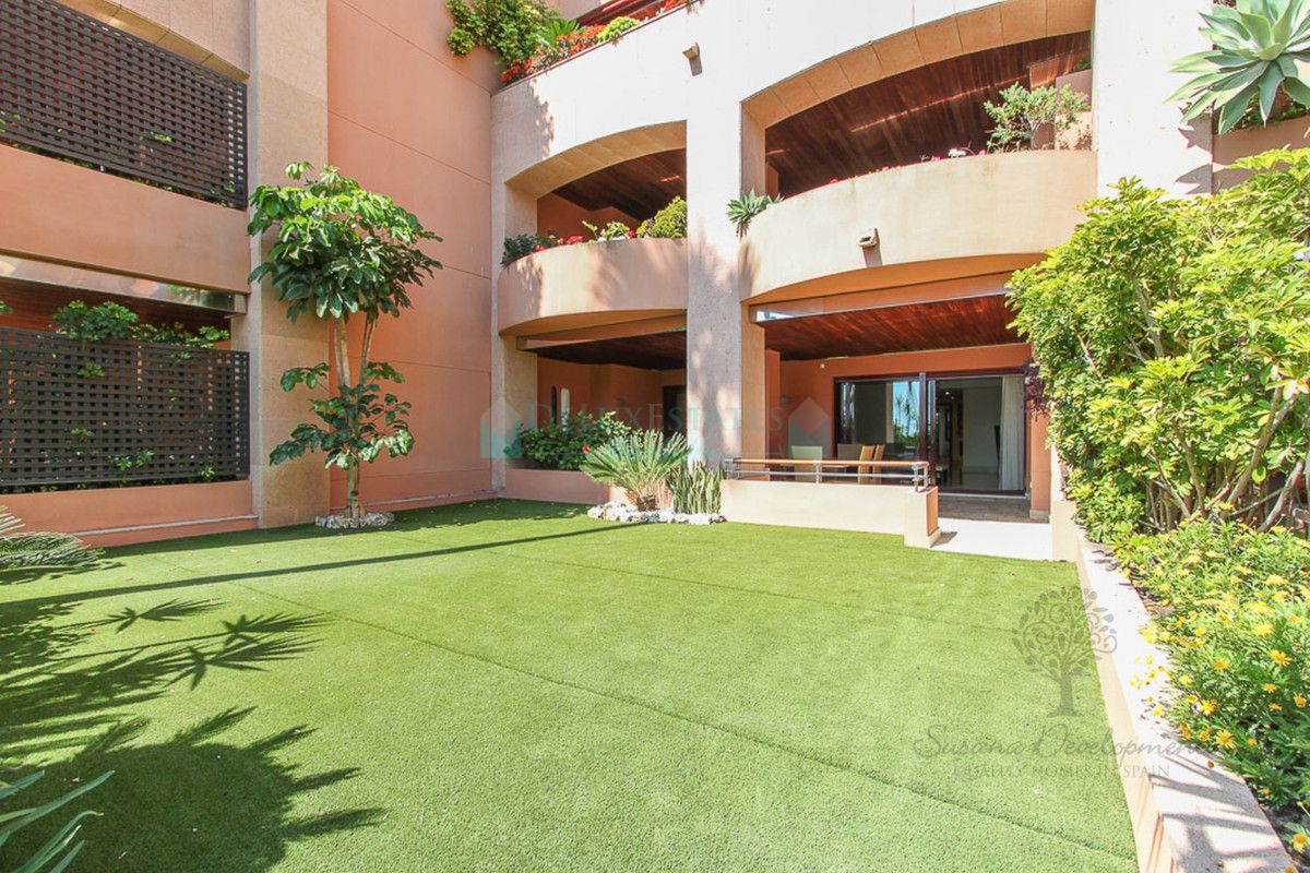 Ground Floor Apartment for sale in Marbella - Puerto Banus