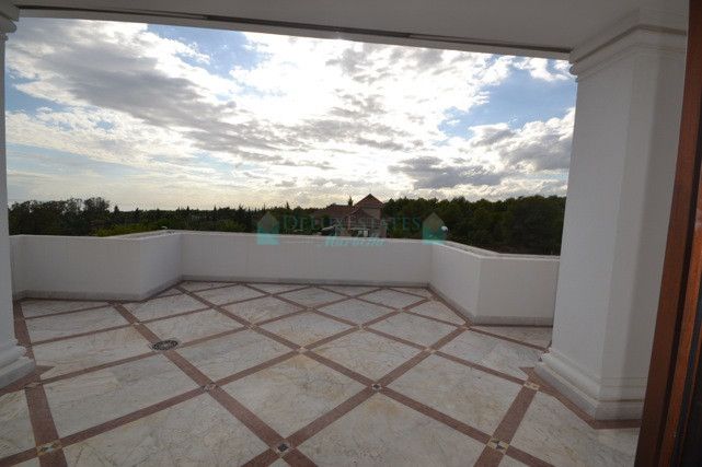 Penthouse for rent in Sierra Blanca, Marbella Golden Mile