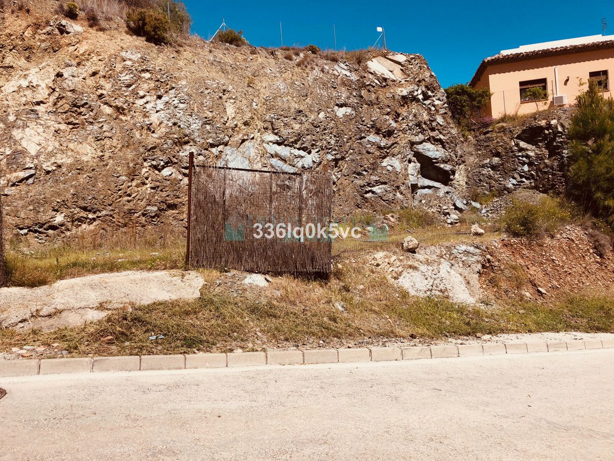 Residential Plot for sale in Benahavis