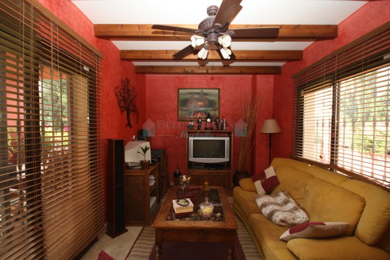 Villa for sale in Las Chapas, Marbella East