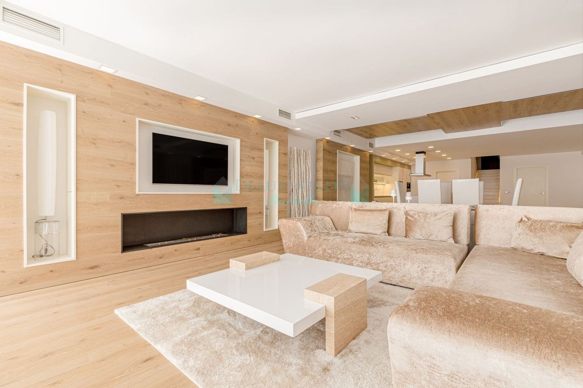 Ground Floor Apartment for sale in Marbella - Puerto Banus