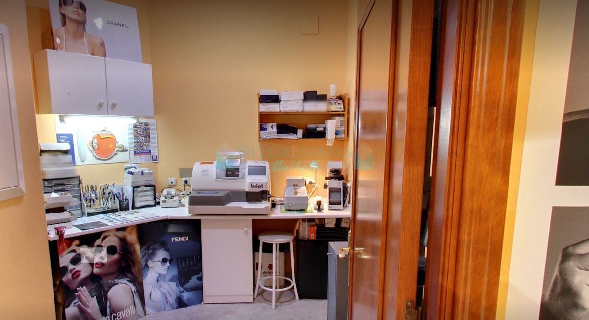 Oficina en alquiler en Marbella - Puerto Banus
