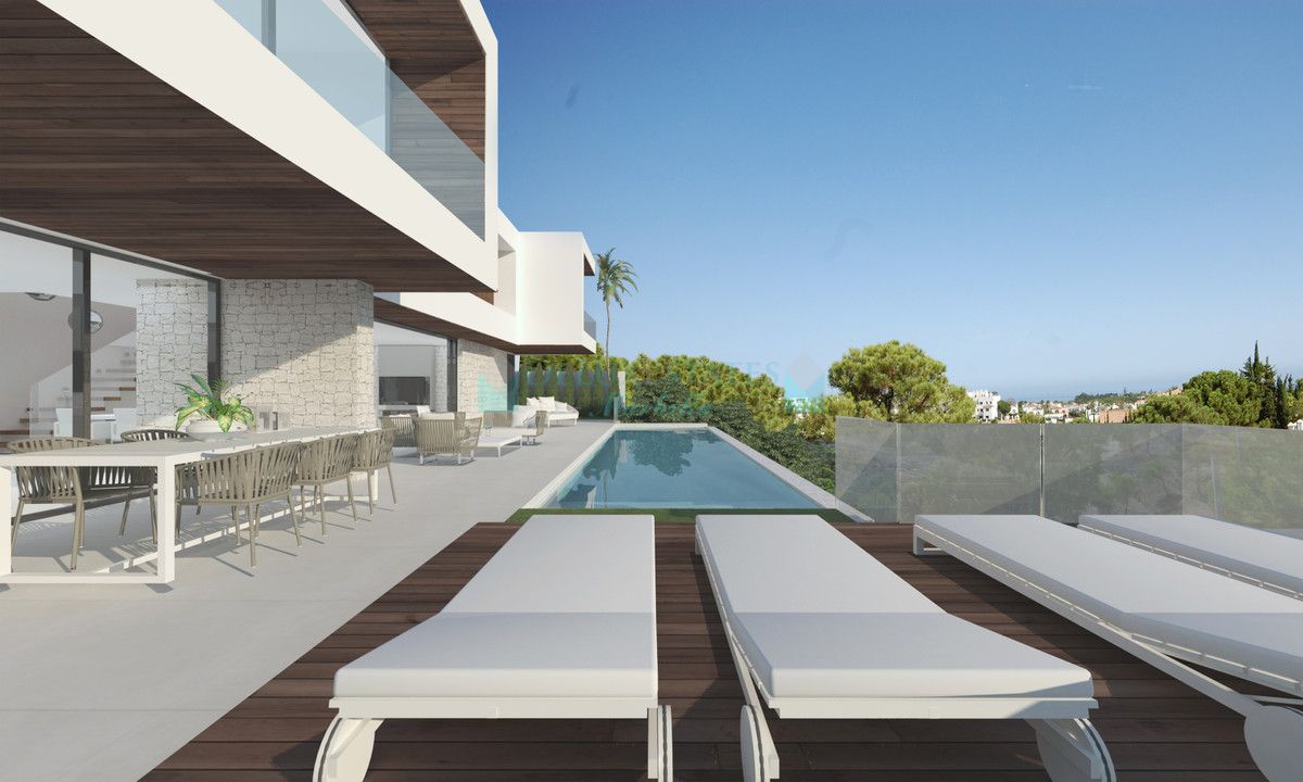 Villa for sale in Estepona