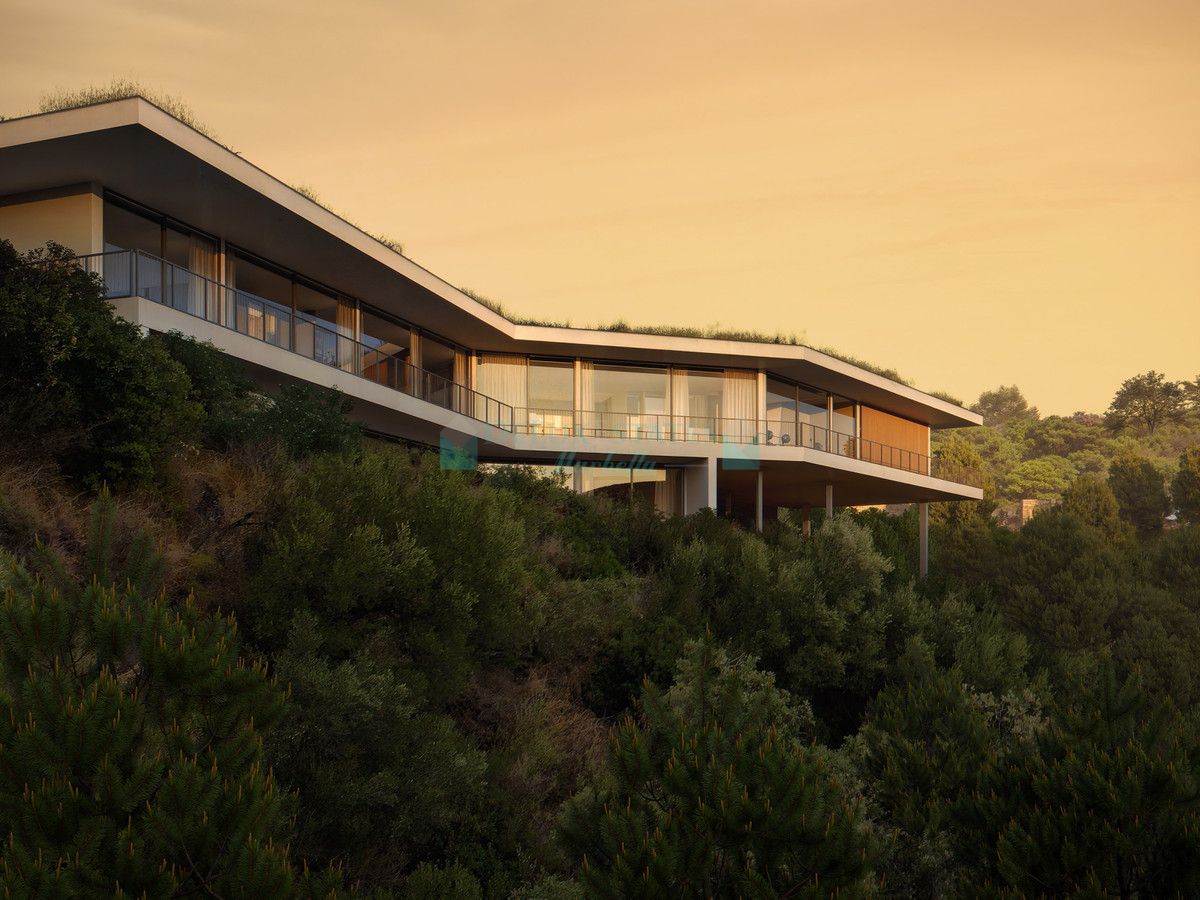 Villa for sale in Benahavis