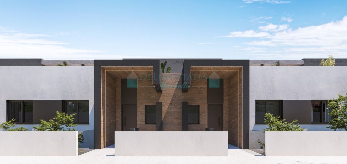 Villa for sale in Estepona