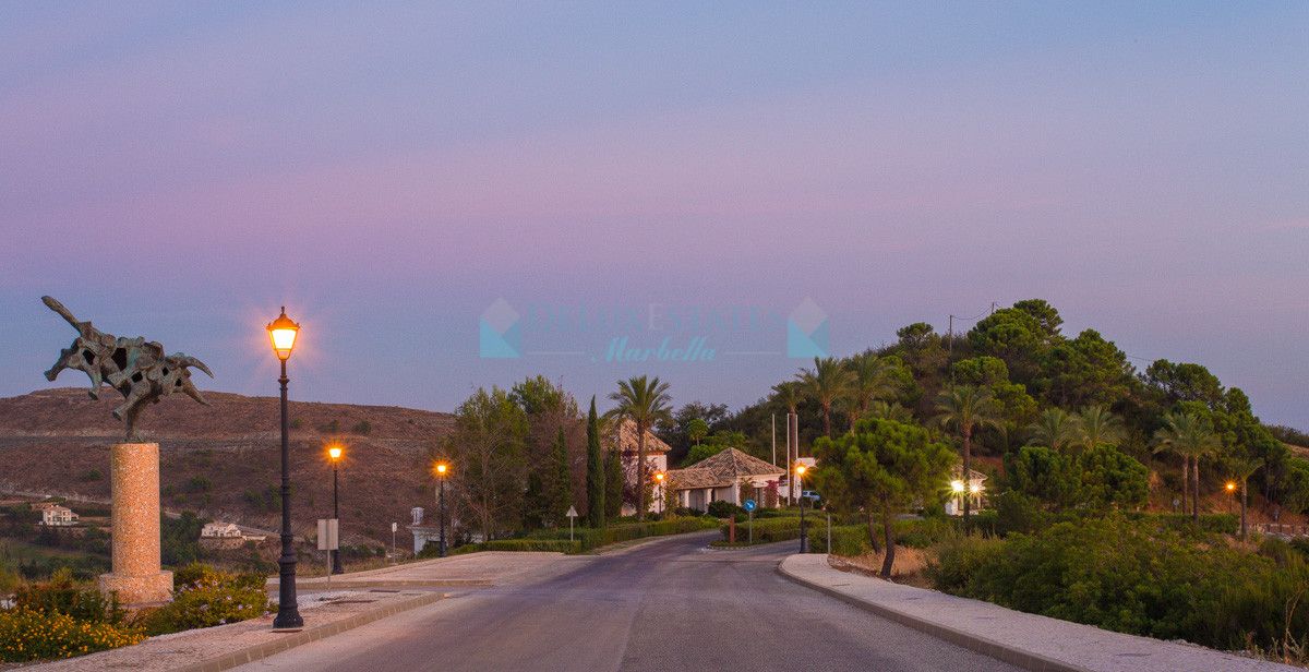Villa en venta en Benahavis