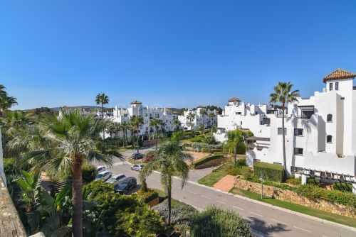 South-Facing Duplex Penthouse for Sale in El Polo de Sotogrande, Sotogrande Costa