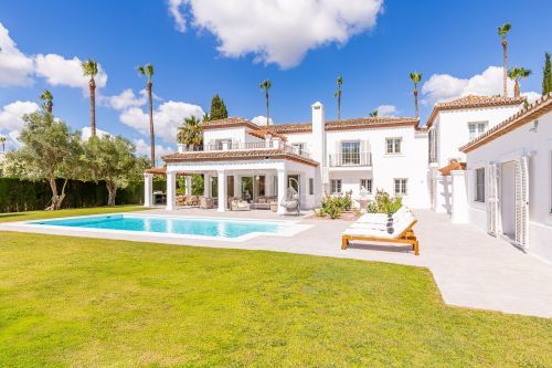 Villa Reformada en Reyes y Reinas, Sotogrande Costa